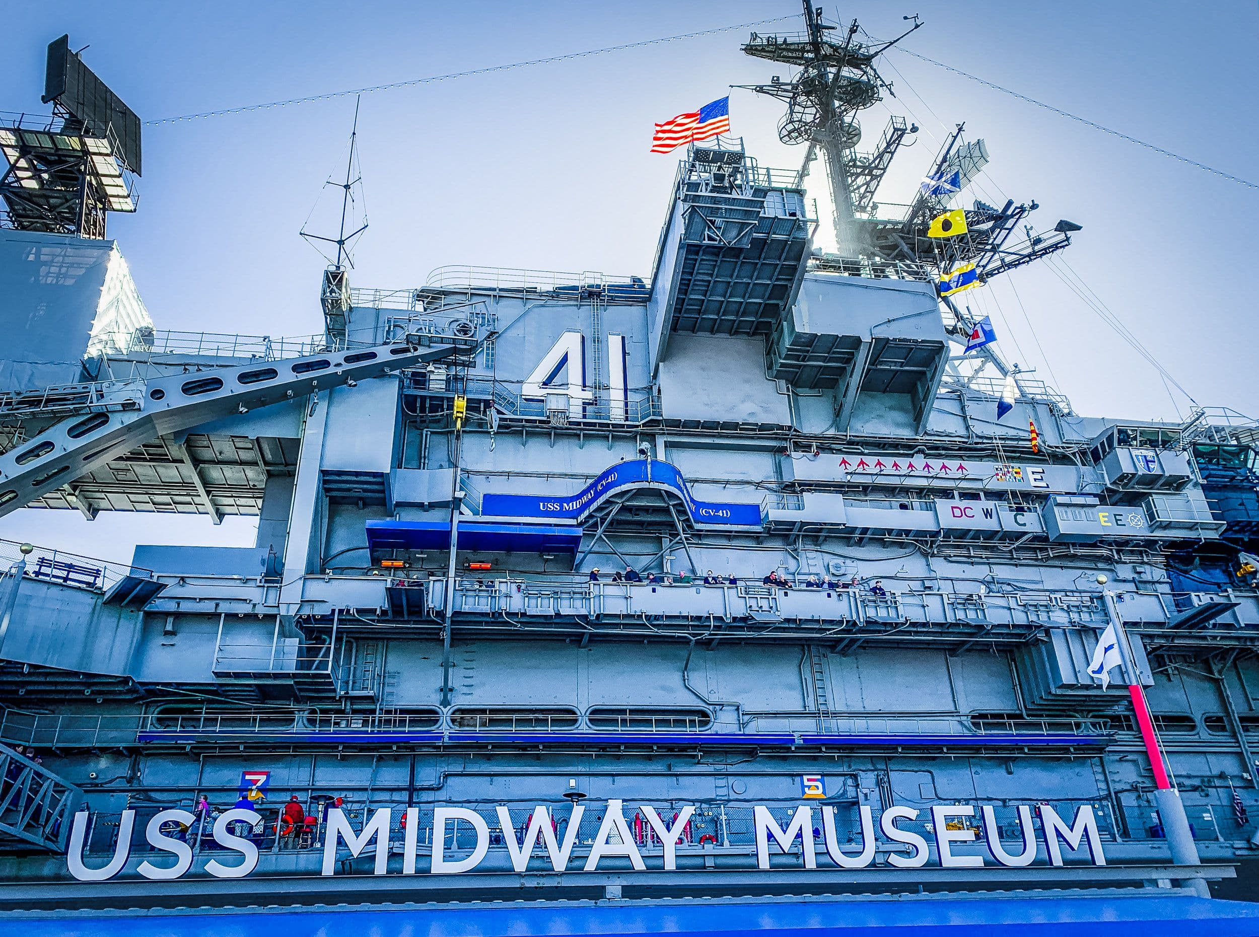 Авианосец USS Midway в Сан-Диего