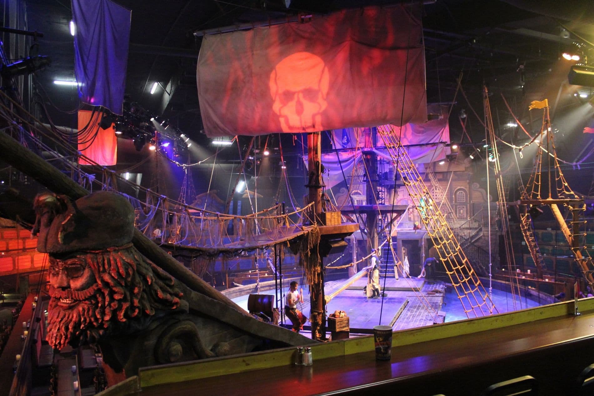 Шоу «Пиратские приключения» (Pirate's Dinner Adventure) в Орландо