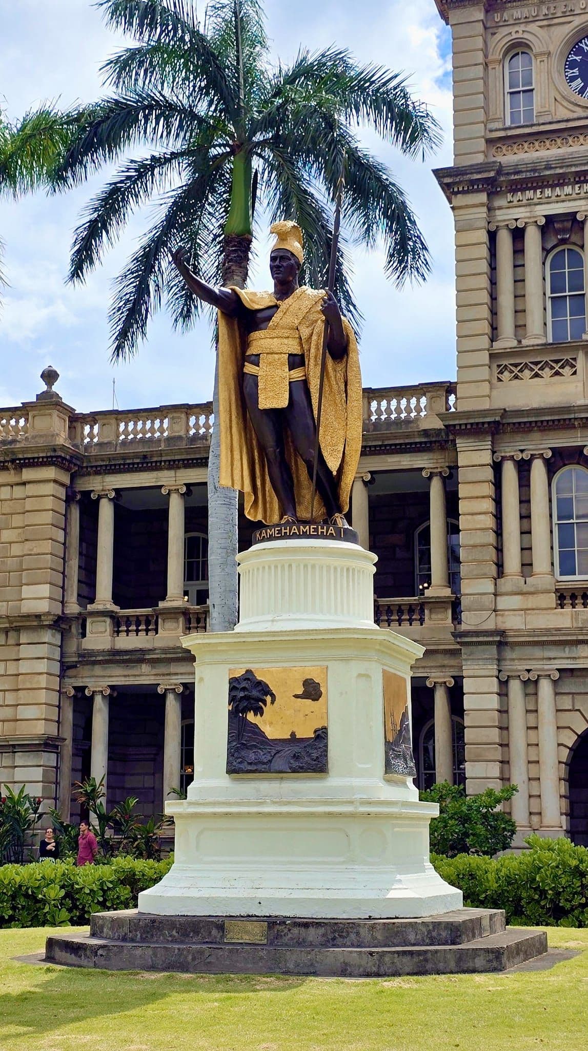 dvorecz-iolani