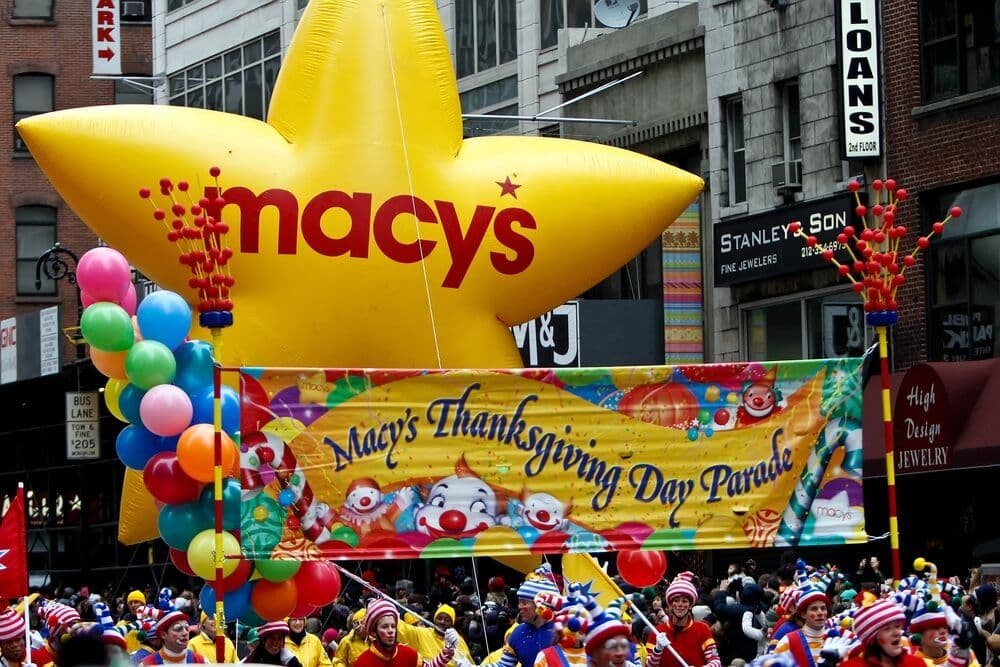 in-new-york-25-november-2021-parade-macys