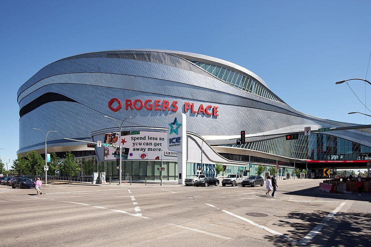 ledovyj-dvorecz-rogers-place