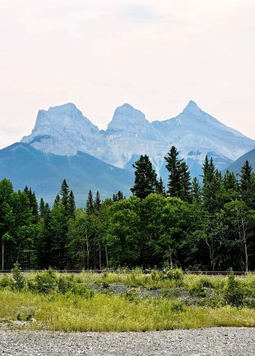 tri-sestry-three-sisters