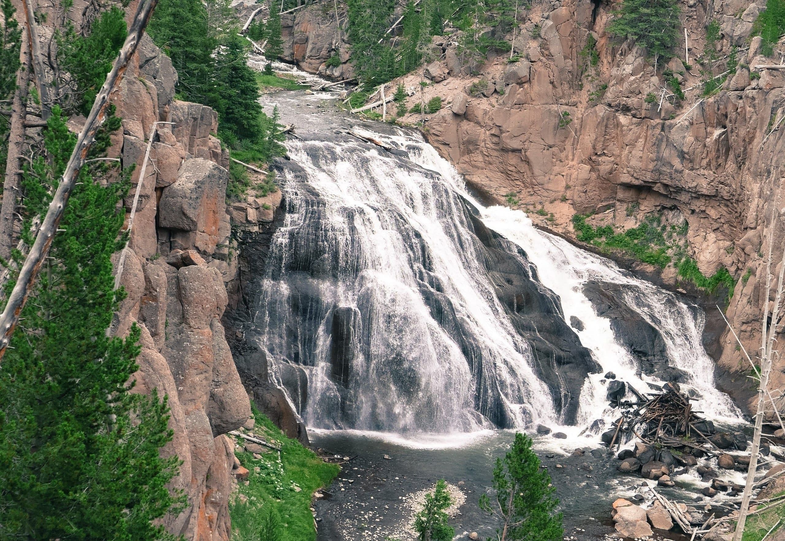 vodopad-gibon-gibbon-falls